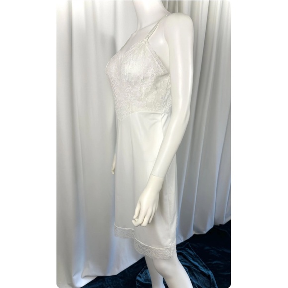 Vintage Vanity Fair Bridal White Lingerie Slip Dress with Floral Lace - Small - Picture 6 of 10